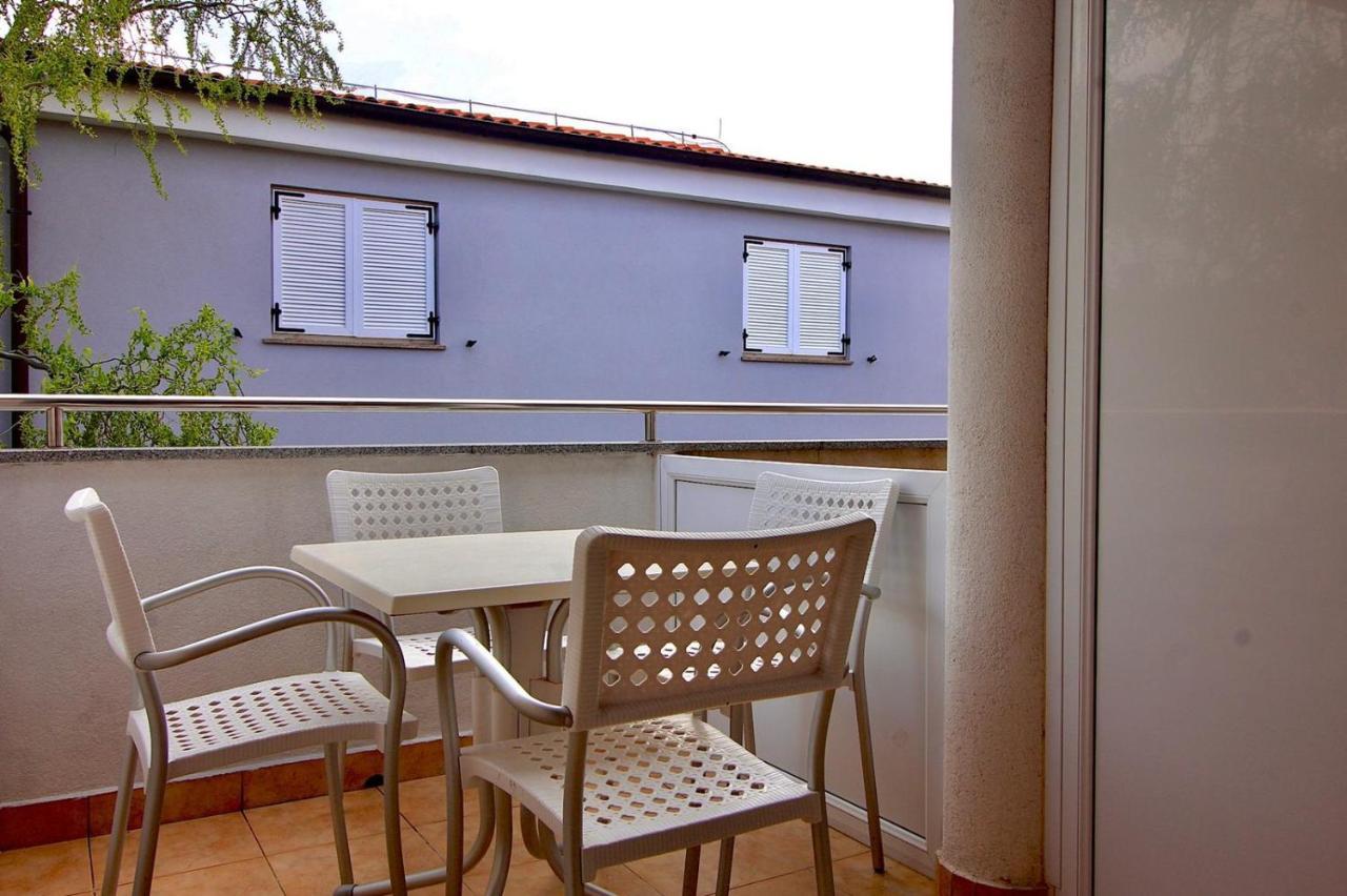 Apartman Maja Pjescana Pjescana Uvala Εξωτερικό φωτογραφία